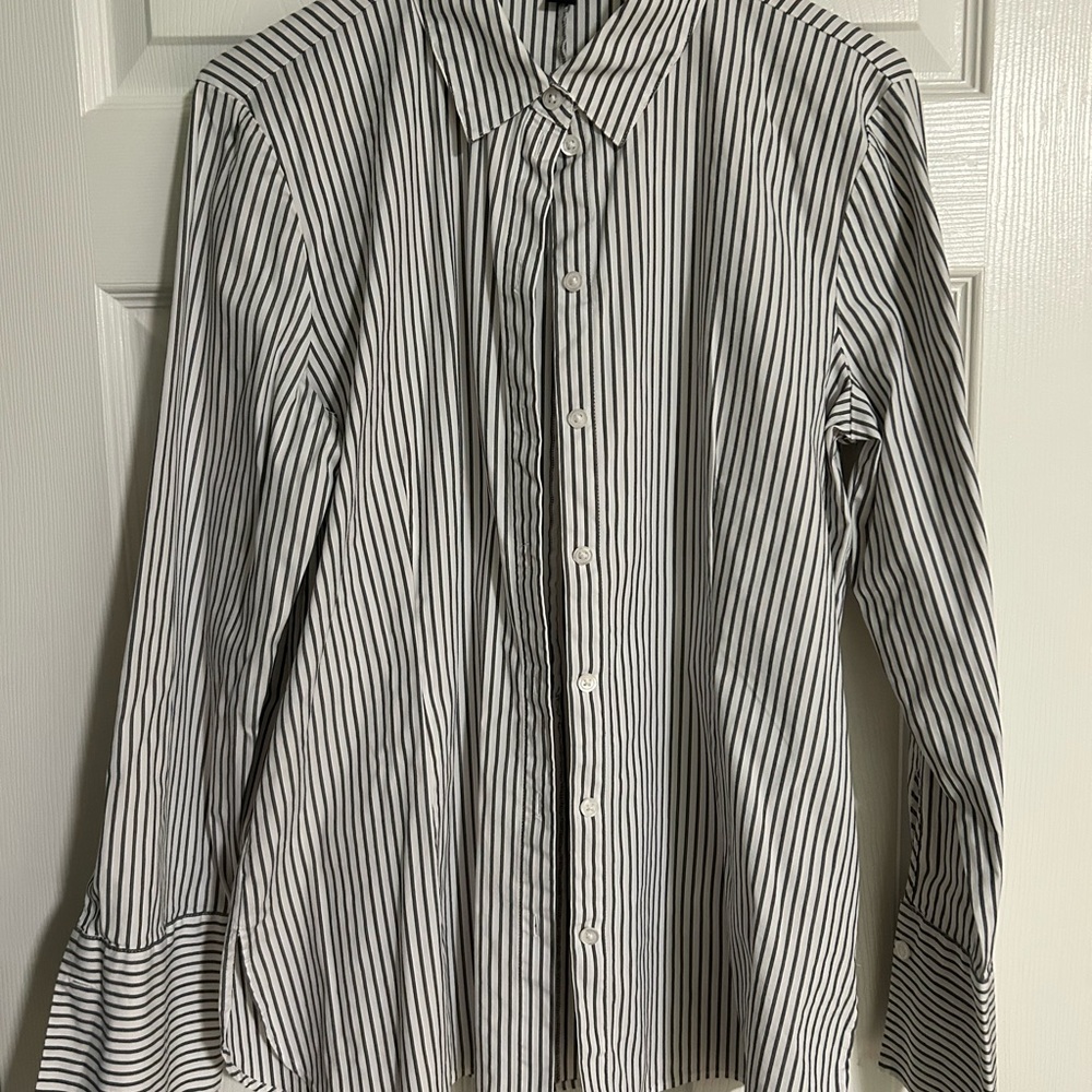 Ann Taylor Women's Black and White Striped Blouse